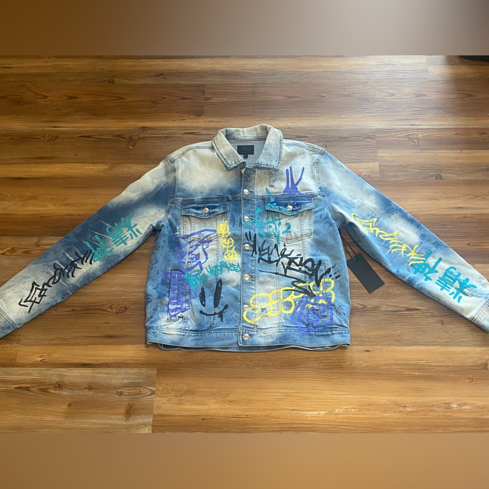 Stylish Blue Graffiti Denim Jacket